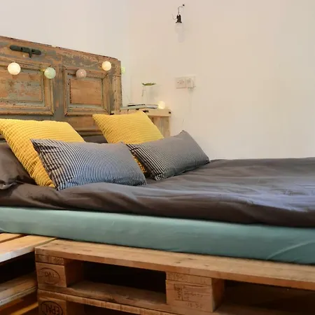 Garden House * بليد