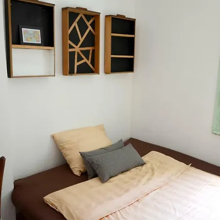 Garden House بيت شباب *